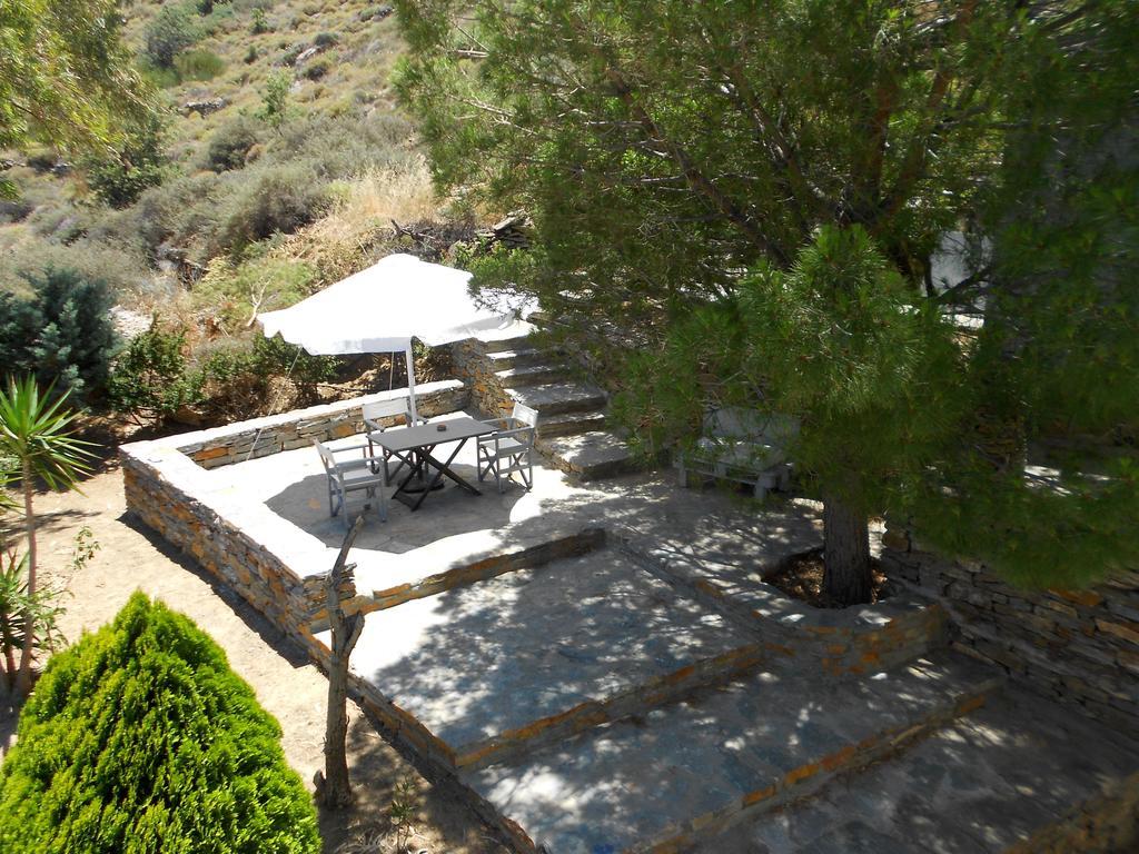 فندق Aigaion House Otziás المظهر الخارجي الصورة